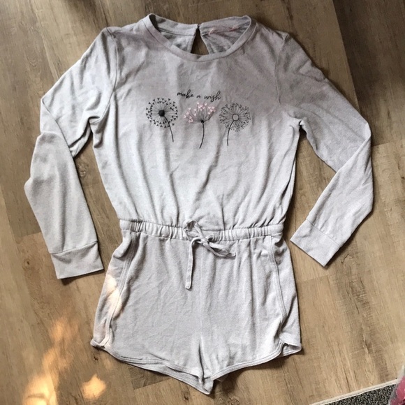 soft knit long sleeves La Vie En Rose romper with dandelion print on front - Picture 10 of 10